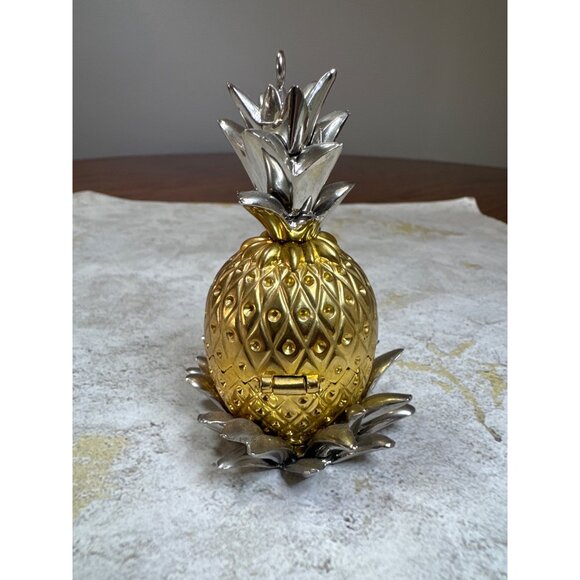 Lexox Williamsburg Pineapple Hinged Trinket Box Ornament - Picture 4 of 8